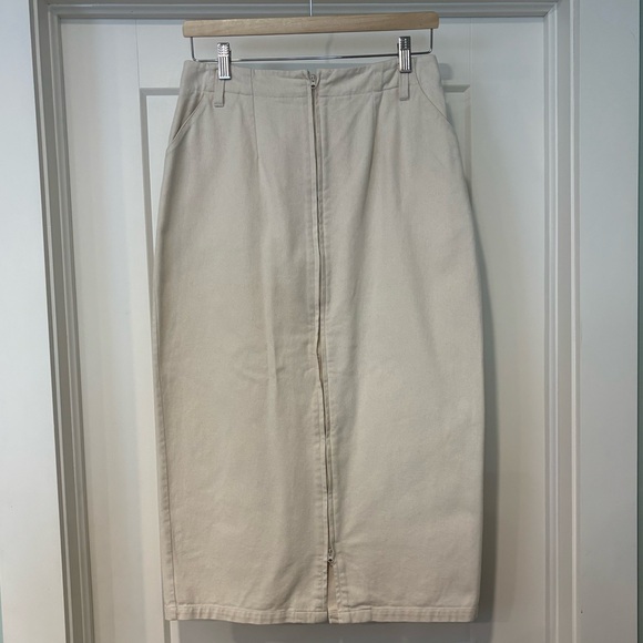 Harly Jae Mylk Zipper Skirt - Truly Timeless Skirt - Picture 4 of 15